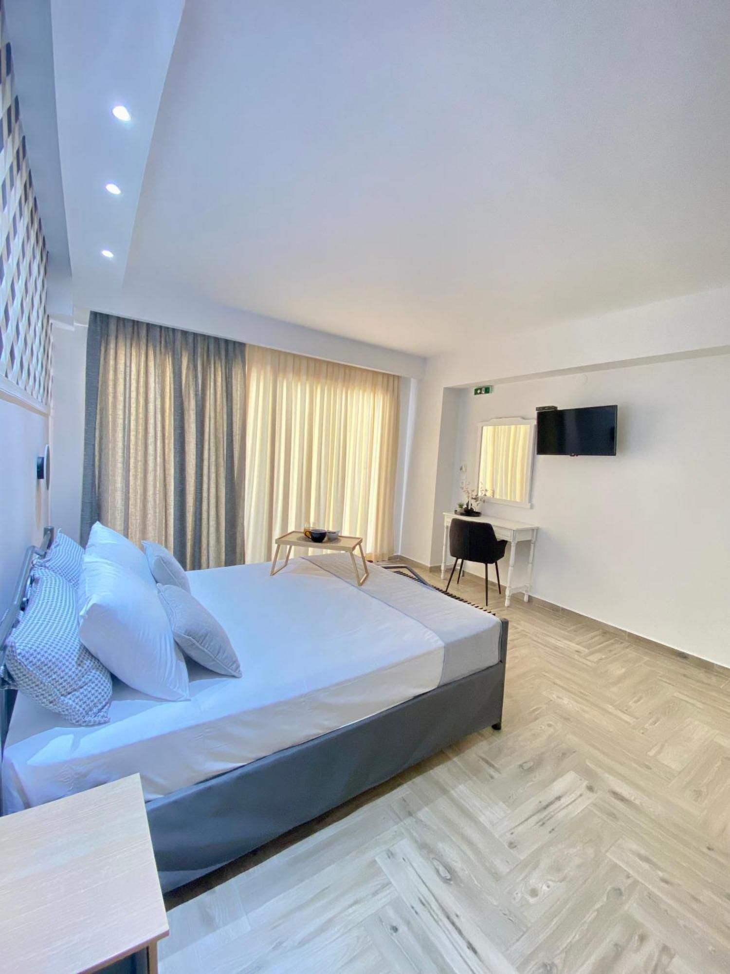 Thea Apartments Skála Marión Екстериор снимка