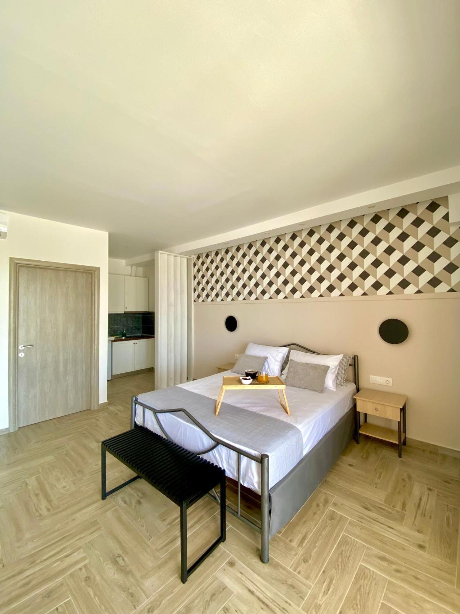 Thea Apartments Skála Marión Екстериор снимка