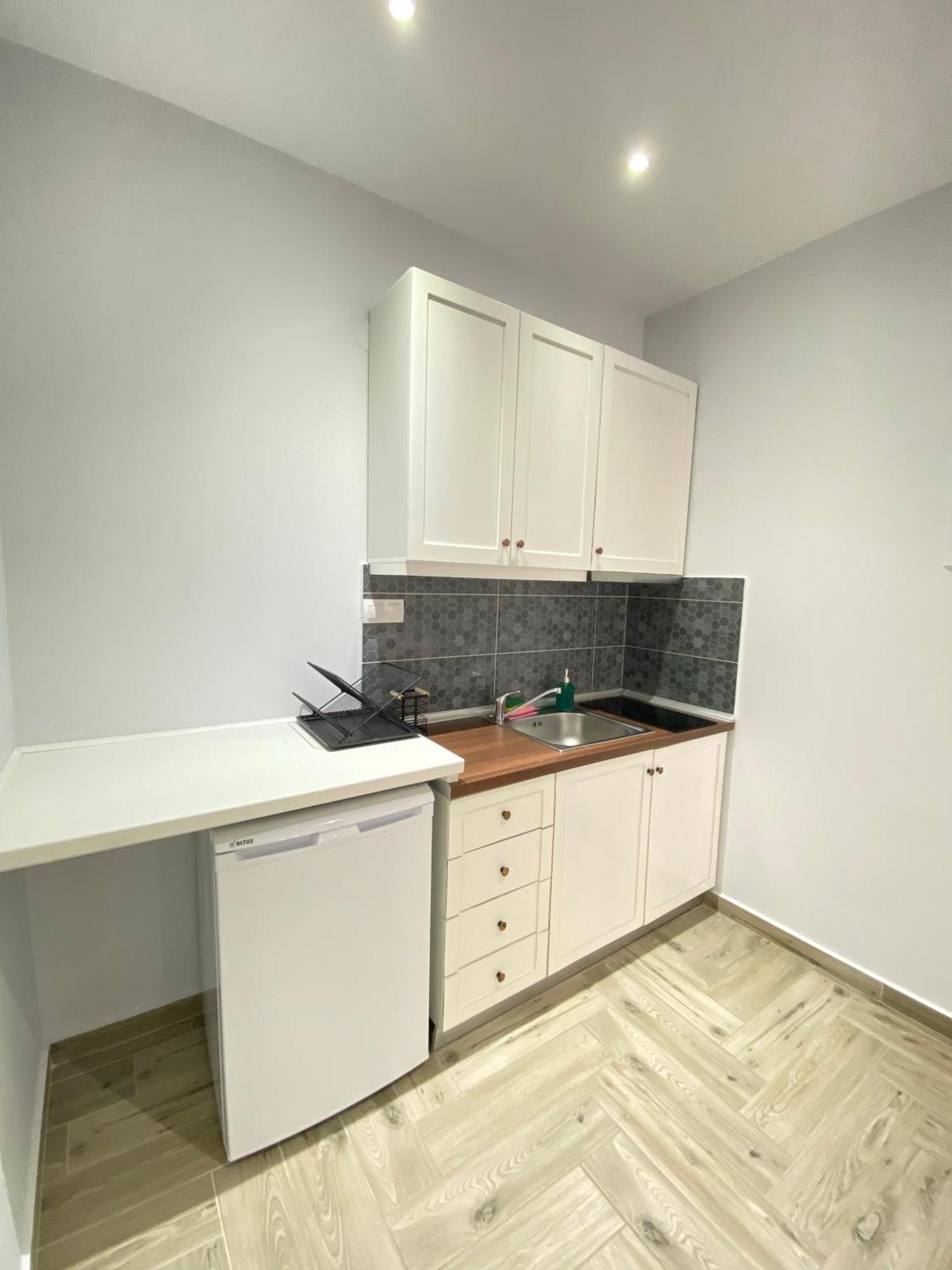 Thea Apartments Skála Marión Екстериор снимка
