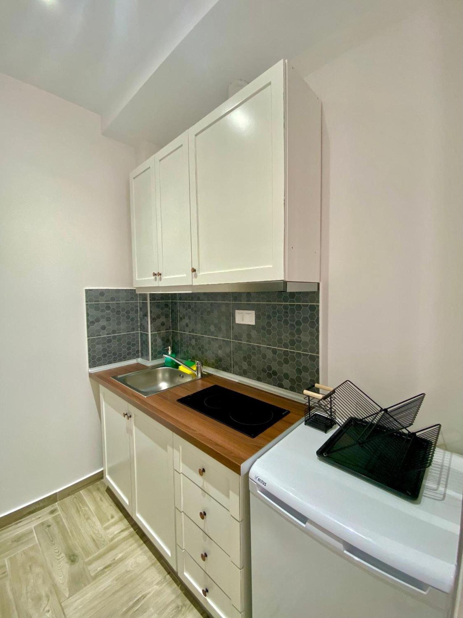 Thea Apartments Skála Marión Екстериор снимка